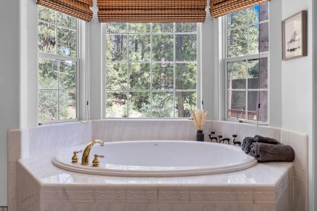 Cozy Cabin Perfect For 2 Families Big Bear Lake Εξωτερικό φωτογραφία