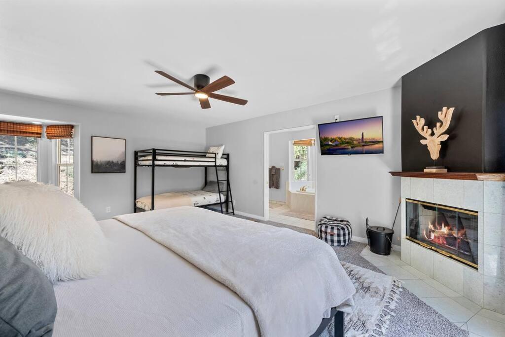 Cozy Cabin Perfect For 2 Families Big Bear Lake Εξωτερικό φωτογραφία